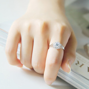 钻戒女仿真大小钻四爪60分戒子冷淡风装饰结婚假仿钻石戒指对戒