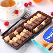白俄罗斯进口巧克力蛋卷炼乳花生威化饼干休闲零食80g盒酥脆可口