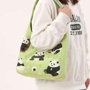 熊猫插画单肩包绿色可爱帆布包，可携式百搭大容量大学生斜挎包女
