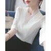白色雪纺衬衫女夏季设计感小众衬衣韩版七分袖，v领打底衫上衣