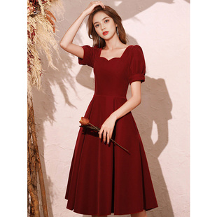 红色连衣裙中长款敬酒服礼服，平时可穿法式简约气质，夏季裙子女