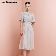La Koradior拉珂蒂2024夏法式优雅斗篷式刺绣镂空礼服连衣裙