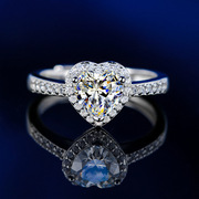 s925纯银爱心戒指女轻奢，镶嵌八星八箭锆石，仿真钻戒求婚订婚戒指