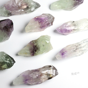 99巴西紫绿水晶原石diy吊坠，骨干水晶长条，水晶矿物标本科普认知