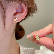 法式复古花朵耳钉女小巧精致高级感耳环小众设计感耳饰日常百搭