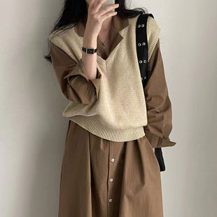 韩国chic秋季复古v领无袖针织，马甲+西装领单排扣衬衫式连衣裙套装