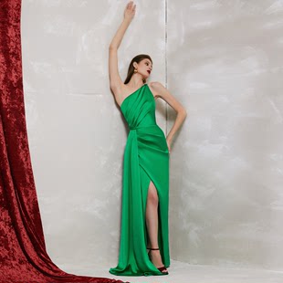 个性晚礼服绿色单肩长裙2023派对宴会主持人年会女连衣裙长款