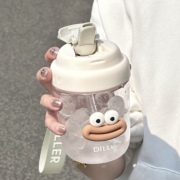 吸管水杯2024夏女学生便携小巧塑料水瓶上班族便携咖啡随手杯