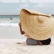 欧美风格小众卷边25cm大帽檐麦秆，平顶草帽凸造型，旅拍帽子女沙滩帽