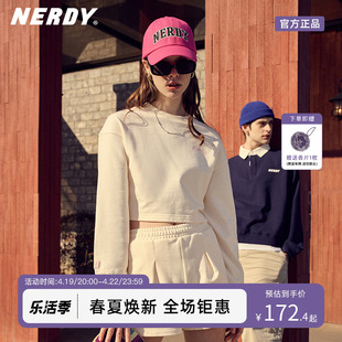 nerdy2023夏秋女款草书，logo短款卫衣性感露脐圆领长袖卫衣潮