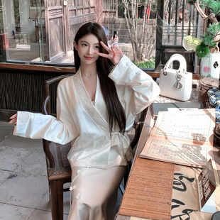 FairyJiang春季新中式国风白色V领提花外套女设计感宽松唐装上衣