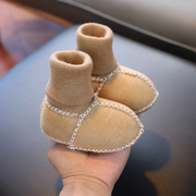 宝宝鞋袜冬季加绒保暖厚棉鞋新生儿皮毛一体软底步前鞋0-6-12个月