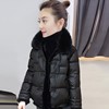 韩版黑色羽绒服短款毛领气质，加厚保暖外套，女2023冬季欧洲站