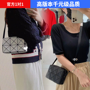 欧诺杰日本女包几何菱格包丘比特单肩斜挎包时尚轻便小方包手机包