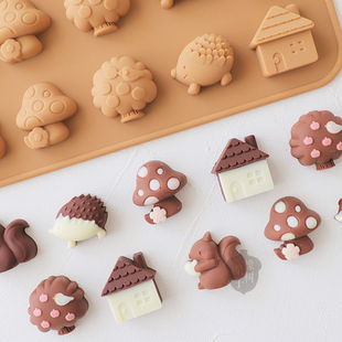 可爱卡通爱心松鼠小熊刺猬糖果，巧克力迷你小蛋糕，家用烘焙模具diy