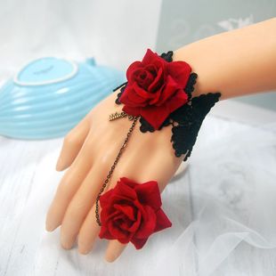 玫瑰手链带玫瑰戒指一体，链女蕾丝哥特黑色显手白