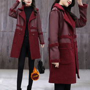 两面穿羊羔毛外套(毛外套，)女秋冬季加绒加厚红色，皮衣大衣棉服女中长款