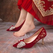 中跟红色婚鞋新娘鞋秀禾婚纱两穿细跟婚礼结婚细跟低跟孕妇不累脚