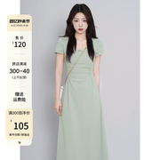 一颗小野莓 2024夏季短袖褶皱设计显瘦时尚气质收腰中长连衣裙女