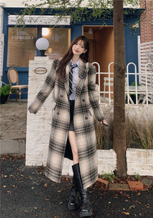 小白了兔大码女装2023大衣秋冬外穿韩版时尚气质夹棉格子外套