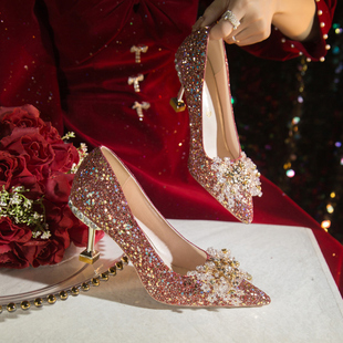 红色婚鞋女秋冬2024年订婚新娘鞋法式亮片高跟鞋禾秀婚纱两穿