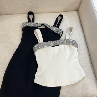 夏季重工立体剪裁手缝钻气质镂空小黑裙白色吊带女