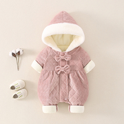 秋冬季婴儿粉色连体衣服，满月棉服百天加厚加绒宝宝冬装0一3个月6
