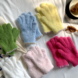 2024韩系可爱毛绒手套女冬季加厚保暖防寒露指可触屏手套学生