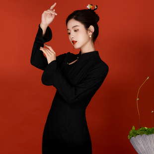 复古黑色旗袍2023年女秋季中国风长袖气质长款日常改良连衣裙
