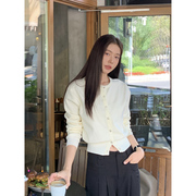 haloluu白色针织开衫女早春毛衣，韩版设计感修身气质短款上衣