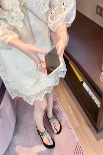 2024夏季白色重工气质刺绣蕾丝连衣裙女设计感小众超仙A裙子