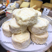 法国进口小众手工新鲜山羊乳奶酪软质干酪涂抹Crottin库尔丹芝士