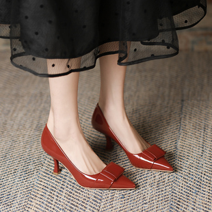 酒红色高跟鞋女2024年细跟尖头，设计感小众性感气质蝴蝶结单鞋