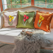 美式抱枕轻奢高级感沙发客厅靠垫中古风郁金香丝带绣家用含芯靠枕