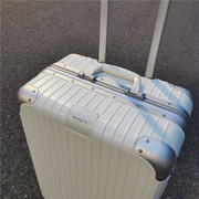 高颜值旅行箱5608登机箱静音，拉杆箱锁扣白色行李箱铝框箱