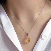 天然黄水晶貔貅吊坠，项链锁骨财富石生意人，小巧可爱女士礼物