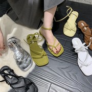 韩国INS时尚粗跟罗马鞋女2023夏配裙子沙滩仙女低跟夹趾凉鞋