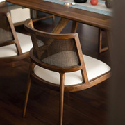 复古藤编餐椅实木侘寂风藤椅，北欧餐厅高级感设计凳子约扶手椅