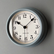 英8寸英伦小挂钟现代创意，静音金属时钟卧室书房圆形复古石英钟表
