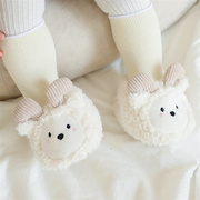 秋冬新生婴儿毛绒0-1岁男女宝宝软底加厚鞋袜不掉加绒保暖学步鞋