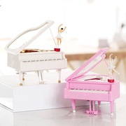 简约欧式三角钢琴音乐盒八音盒模型摆件情人节生日礼物店