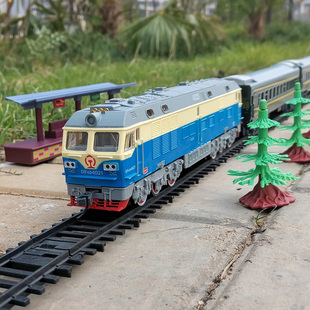 仿真火车模型儿童男女孩，玩具超长轨道电动套装东风4d乌克兰3-6岁