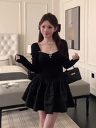 大码法式甜美方领黑色长袖连衣裙女秋季高级感小香风外套两件套裙