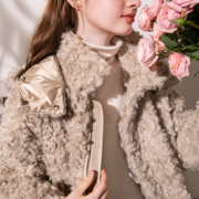 冬季设计小众羊羔毛羽绒服女高级保暖防风白鸭绒(白鸭绒)外套女12334