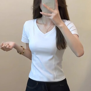 白色V领鱼骨正肩显瘦短袖t恤女士春夏季新款修身设计感打底衫上衣