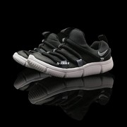 耐克Nike Novice 男女小童毛虫一脚蹬时尚休闲运动鞋 BV0010-001