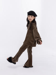 女童秋季松弛感天鹅绒套装韩版洋气舒适长袖喇叭裤2件套时髦