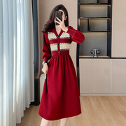 法式红色针织拼接连衣裙秋冬女2023设计感收腰显瘦假两件长裙
