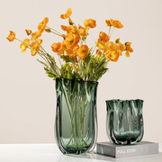 绿色琉璃花瓶摆件，现代简约轻奢样板房客厅餐桌，插干花玻璃软装饰品