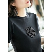 韩版2024夏串珠(夏串珠)立体花朵，t恤短袖，女气质黑色大码欧货上衣显瘦